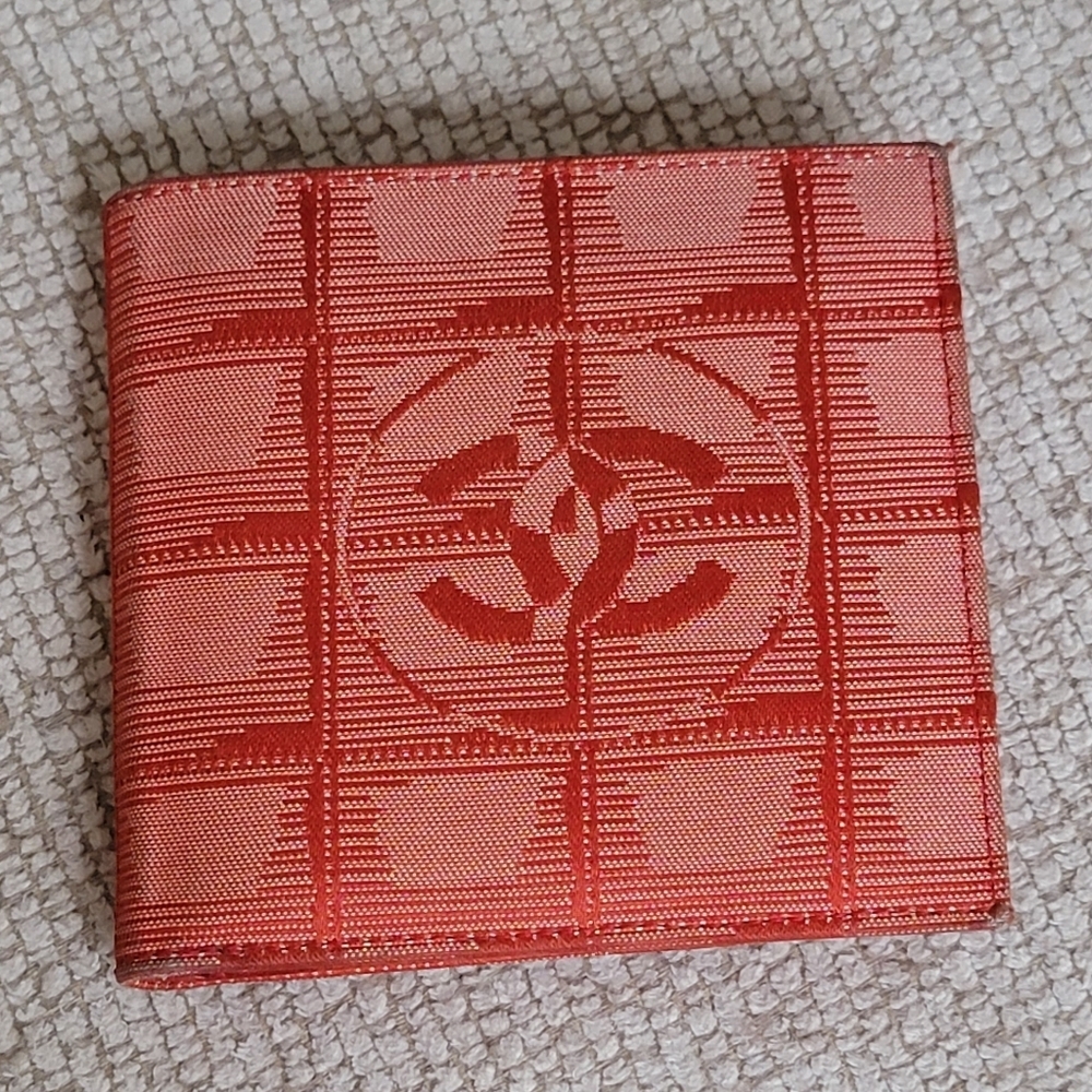 Chanel RARE Travel Line Wallet